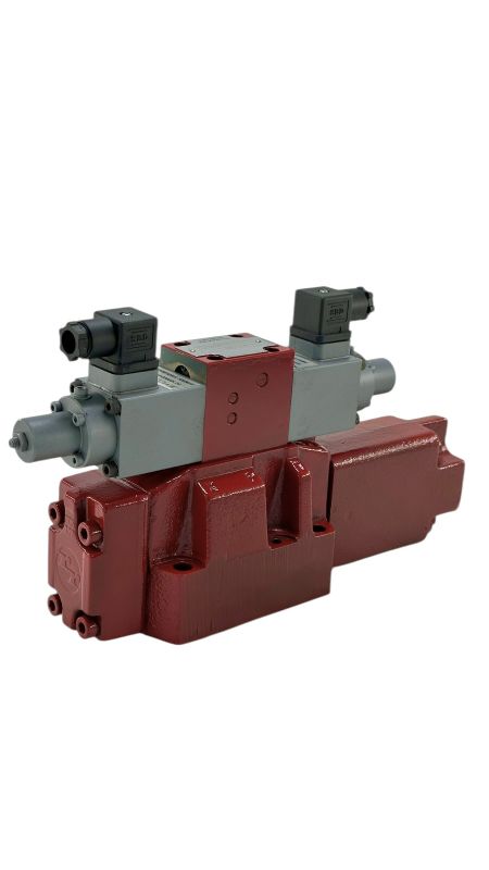 Гидрораспределитель 4WRZ16E3S1-50-AO/6A 24 NZ4/M-979-3 Rexroth